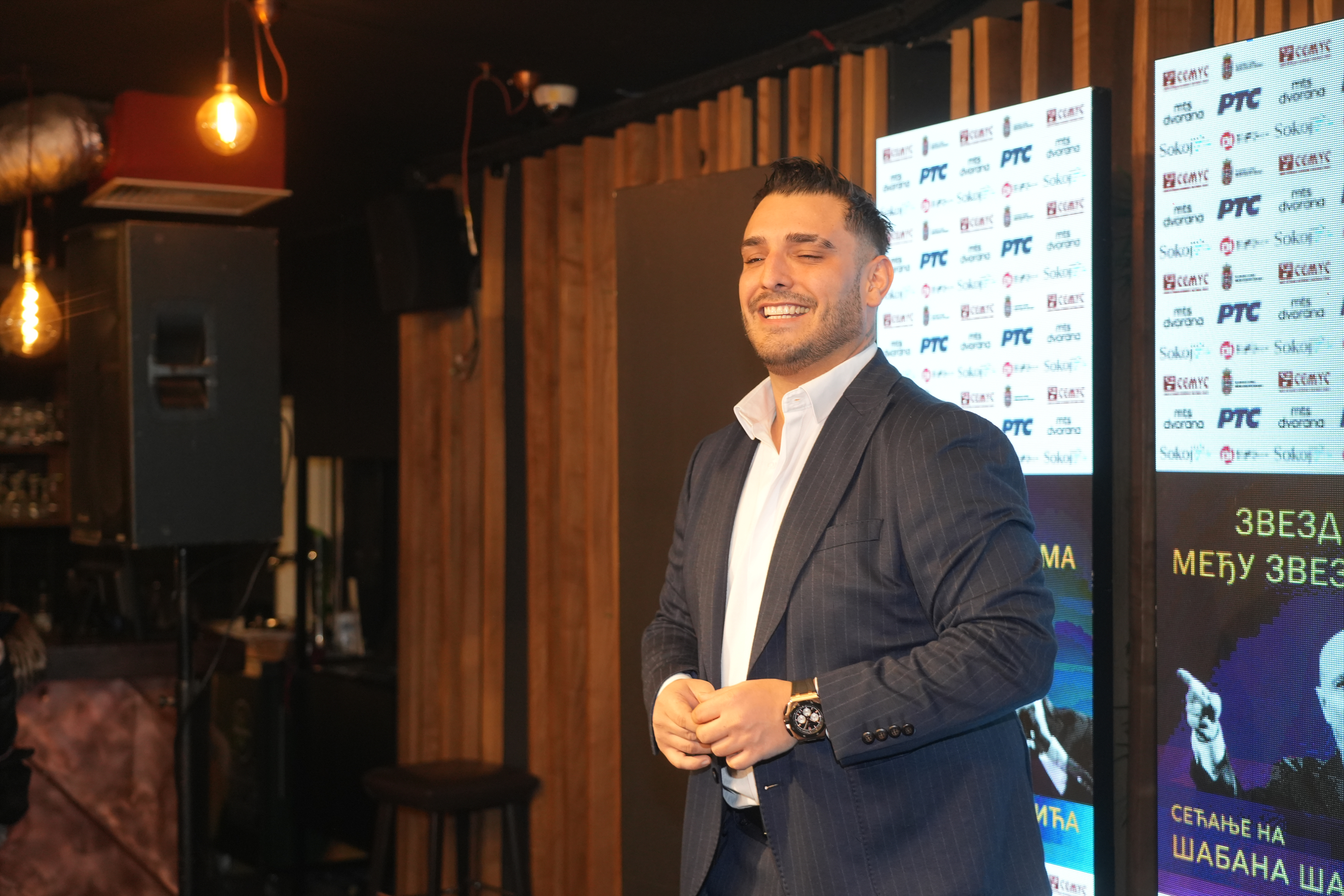 The concert "Stars among the stars - Remembering Saban Saulica" was held at the mts Dvorana.U mts Dvorani je odrzan koncert "Zvezde medju zvezdama - Secanje na Sabana Saulica".