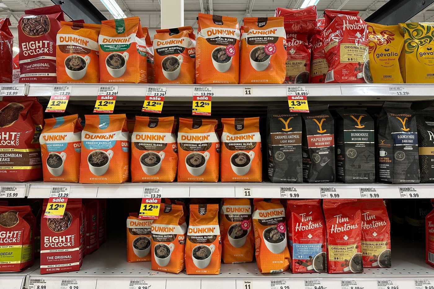 Northville, Michigan, USA - 12 Apr 2025: Inside of the Meijer supermarket that have various brands of coffee packages on the shelf.,Image: 994095387, License: Royalty-free, Restrictions: , Model Release: no, Credit line: Kenishirotie / Alamy / Profimedia