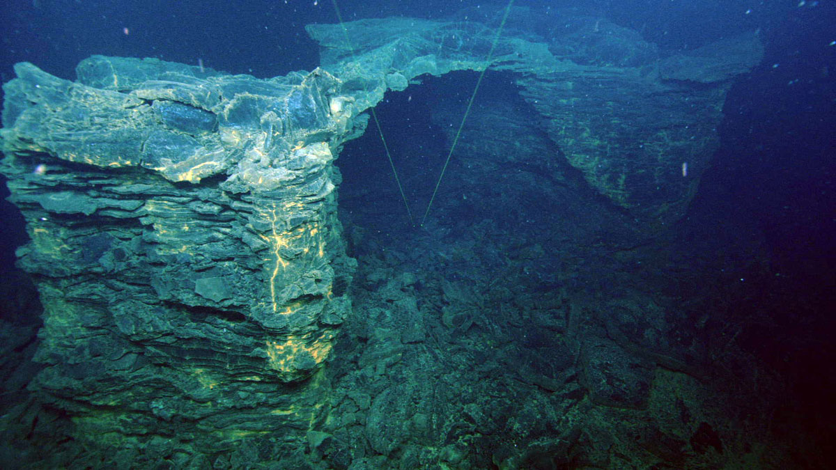 Vulkan na dnu okeana