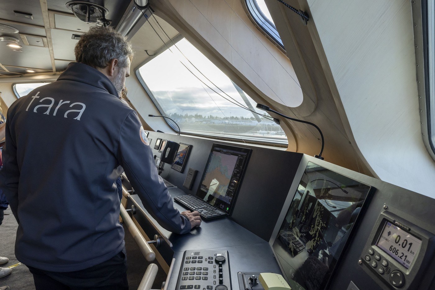Tara Ceremonial ship launching for Arctic Exploration - France