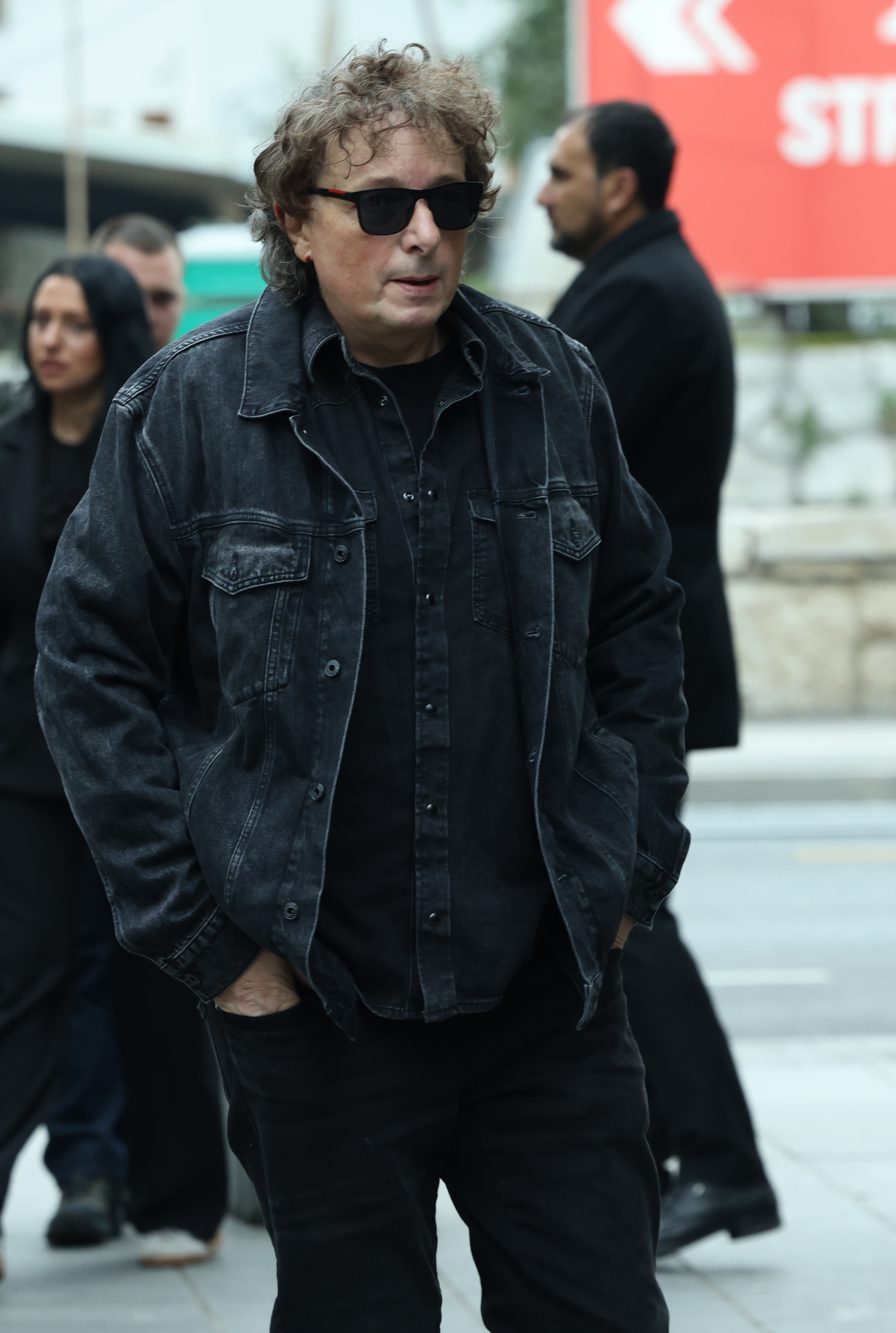 A commemoration for Halid Beslic was held at the National Theatre in Sarajevo.Komemoracija Halidu Beslicu odrzana je u Narodnom pozoristu u Sarajevu.