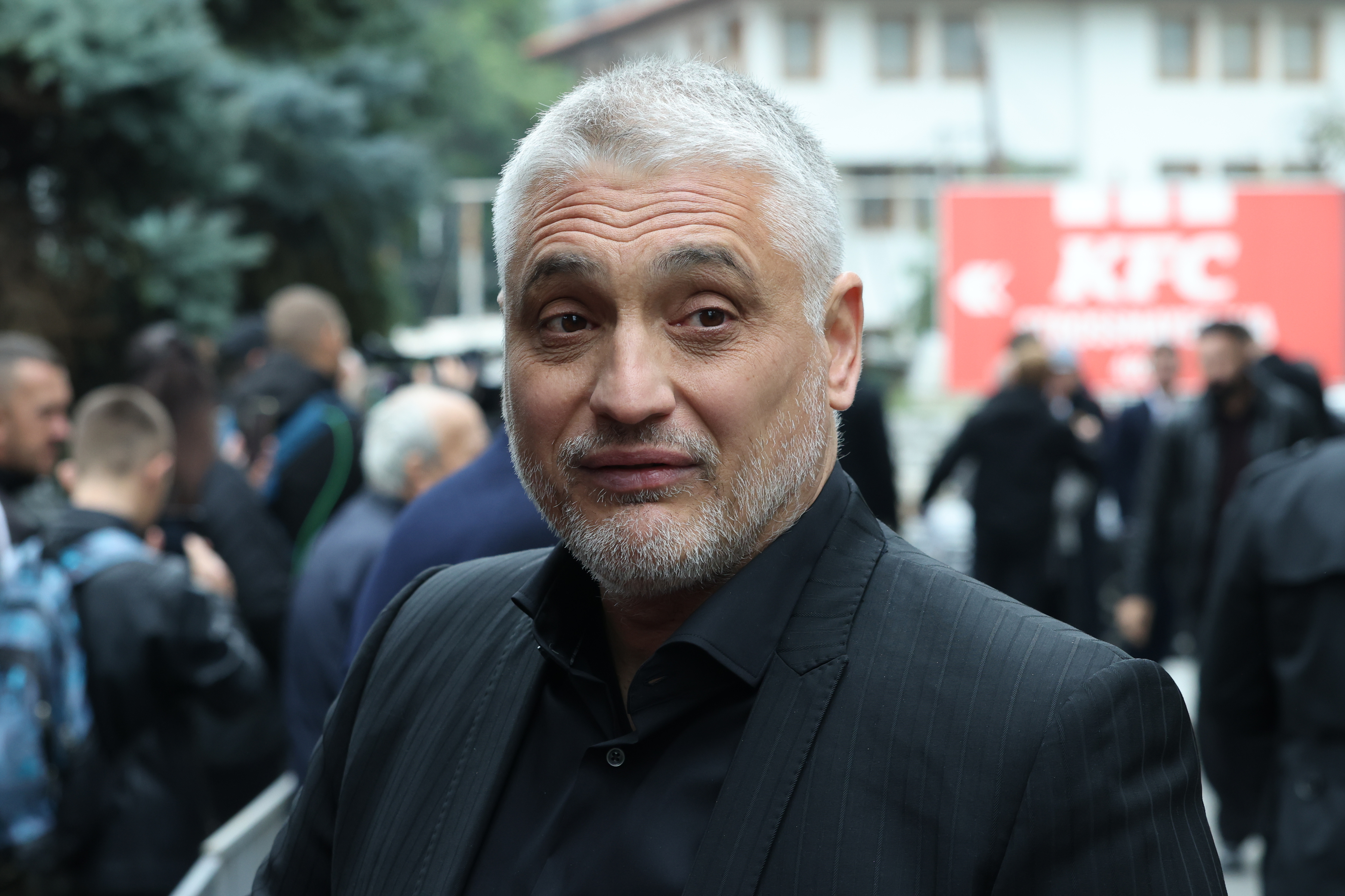 A commemoration for Halid Beslic was held at the National Theatre in Sarajevo.Komemoracija Halidu Beslicu odrzana je u Narodnom pozoristu u Sarajevu.