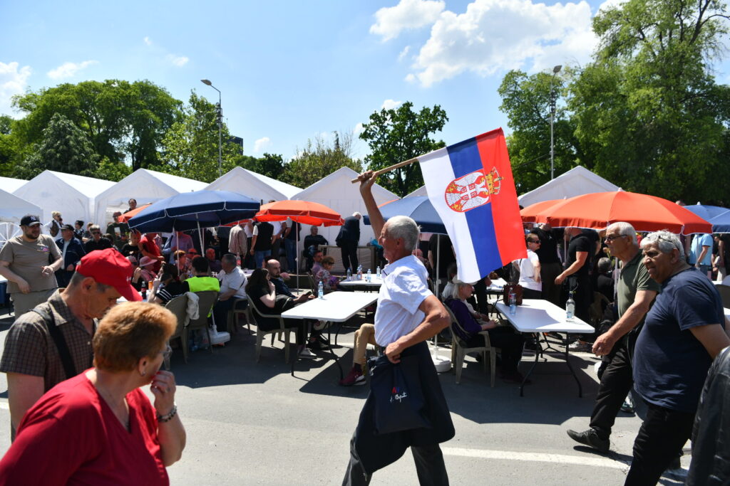 Beograd, 01.05.2025. Skupština Srbije, praznik rada ispred Ćacilenda i Skupštine, prvomajski vašar Foto: Vesna Lalić/Nova.rs