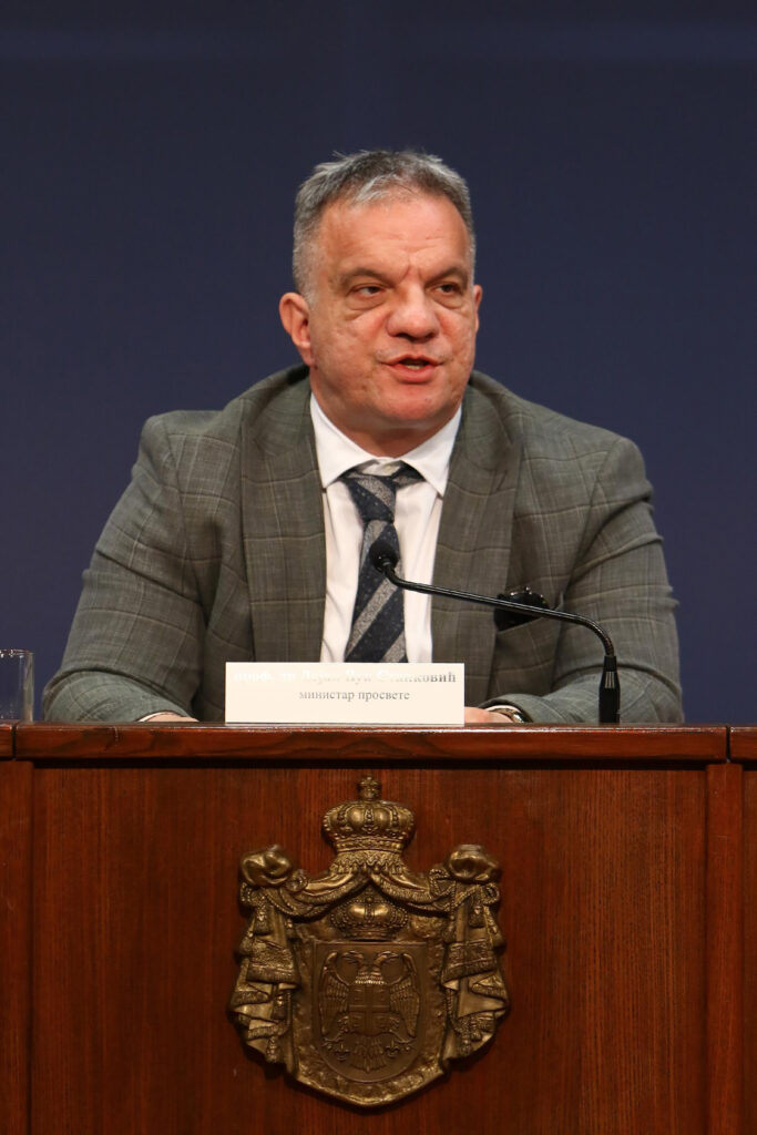 Mesto: Beograd
Datum: Tue Jul 01 10:49:33 CEST 2025
Dogadjaj: DRUŠTVO - Konferencija za novinare Ministarstva prosvete o rezultatima završnog ispita.
Fotoreporter: Milica Vučković
Ličnosti:   Dejan Vuk Stanković
Izvor: FoNet