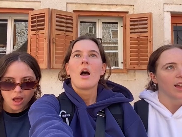 Tik Tok profil backpakingbaddi