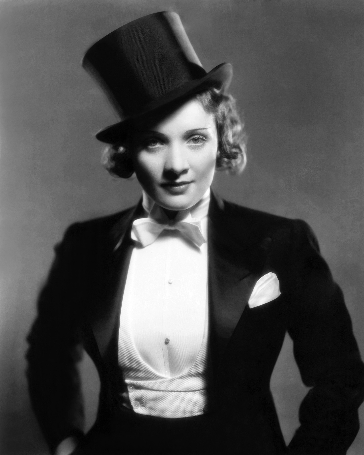 MOROCCO, Marlene Dietrich, 1930,Image: 363414807, License: Rights-managed, Restrictions: Courtesy Everett Collection, Model Release: no, Credit line: - / Everett / Profimedia
