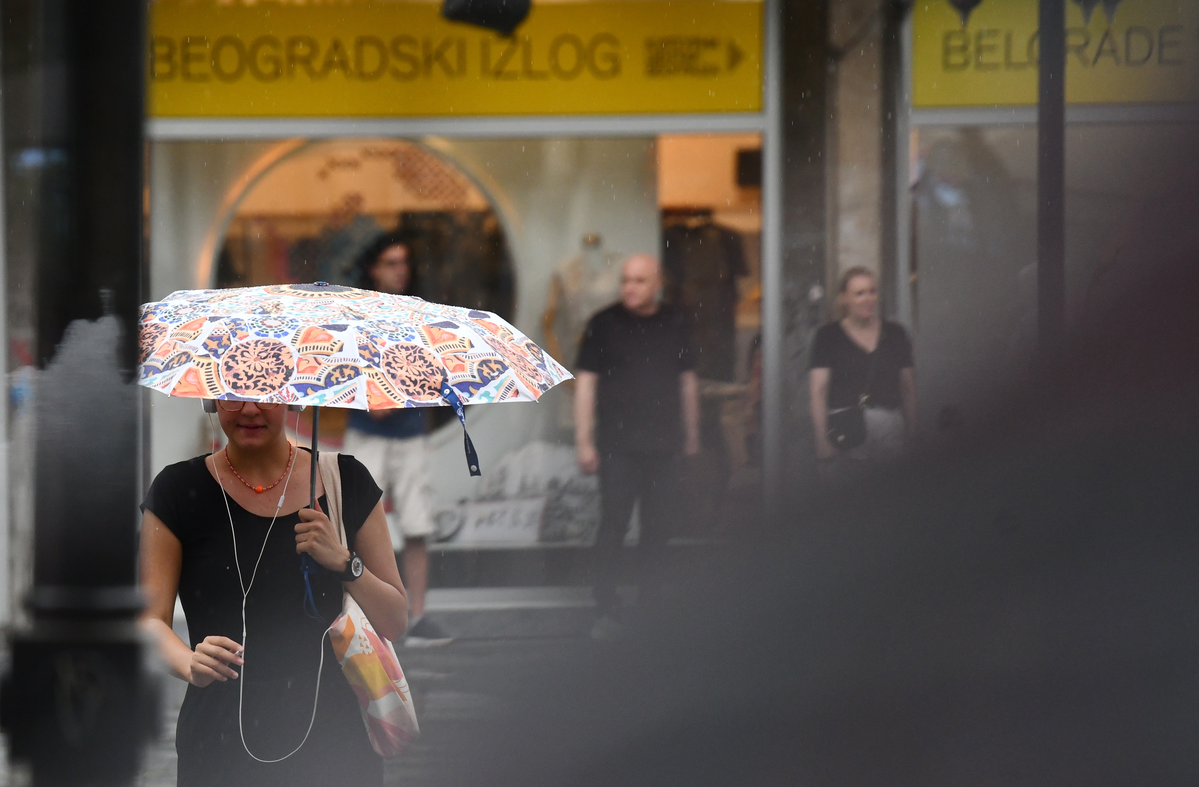 Beograd 12.06.2024 Beograd, kiša kišobrani, vreme, vremenska prognoza Foto: Vesna Lalić/Nova.rs