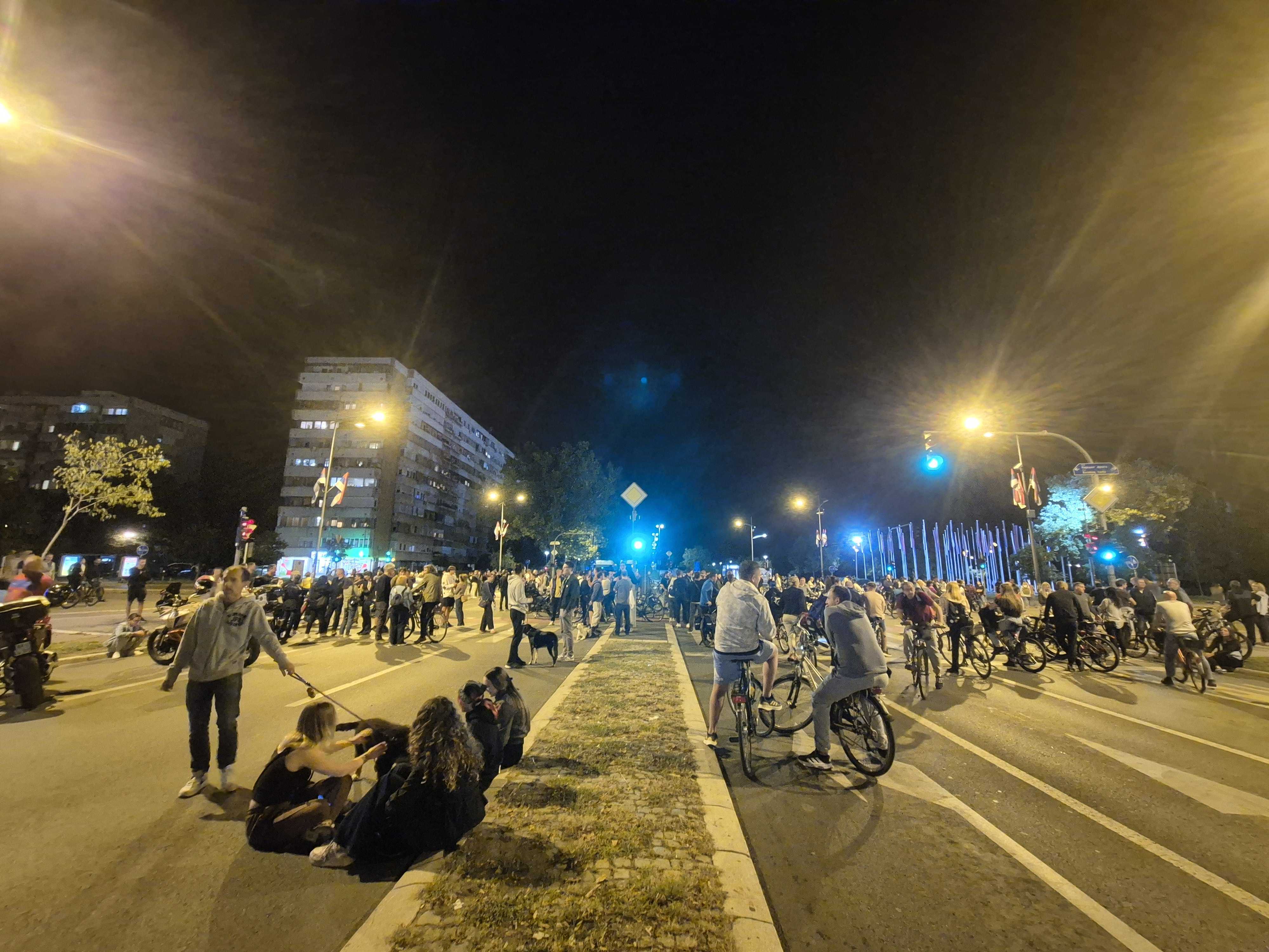 Novi Sad 18.09.2025. Protest u Novom Sadu pod nazivom Lance pokidaj, u znak podrške uhapšenom studentu Bogdanu Jovičiću Foto: N1/Lea Apro