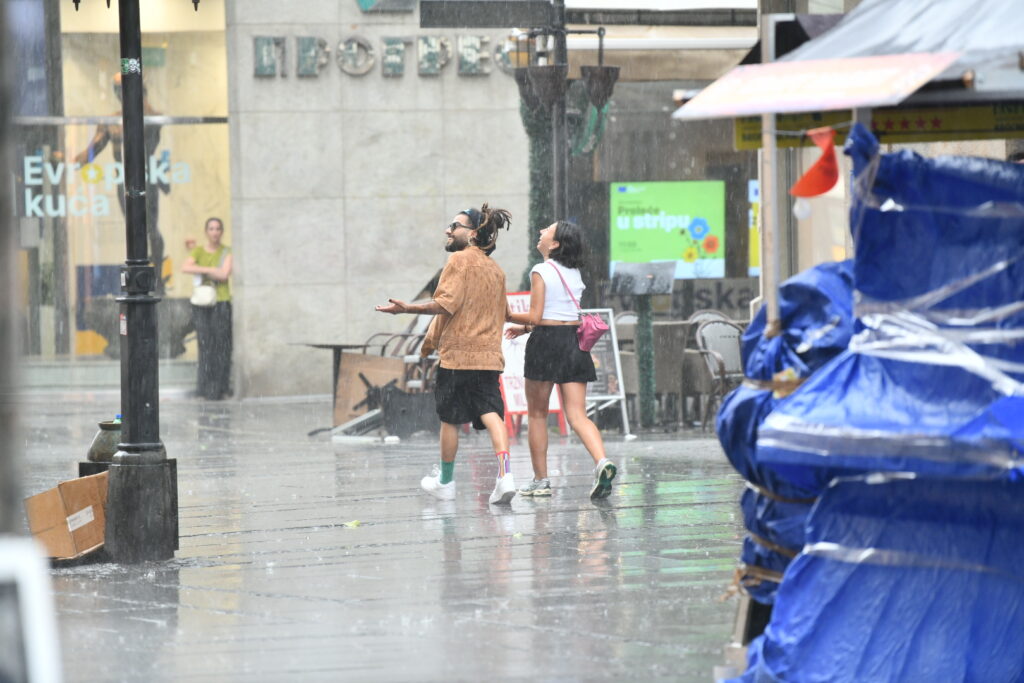 beograd 08.07.2025 nevreme oluja vetar kiša