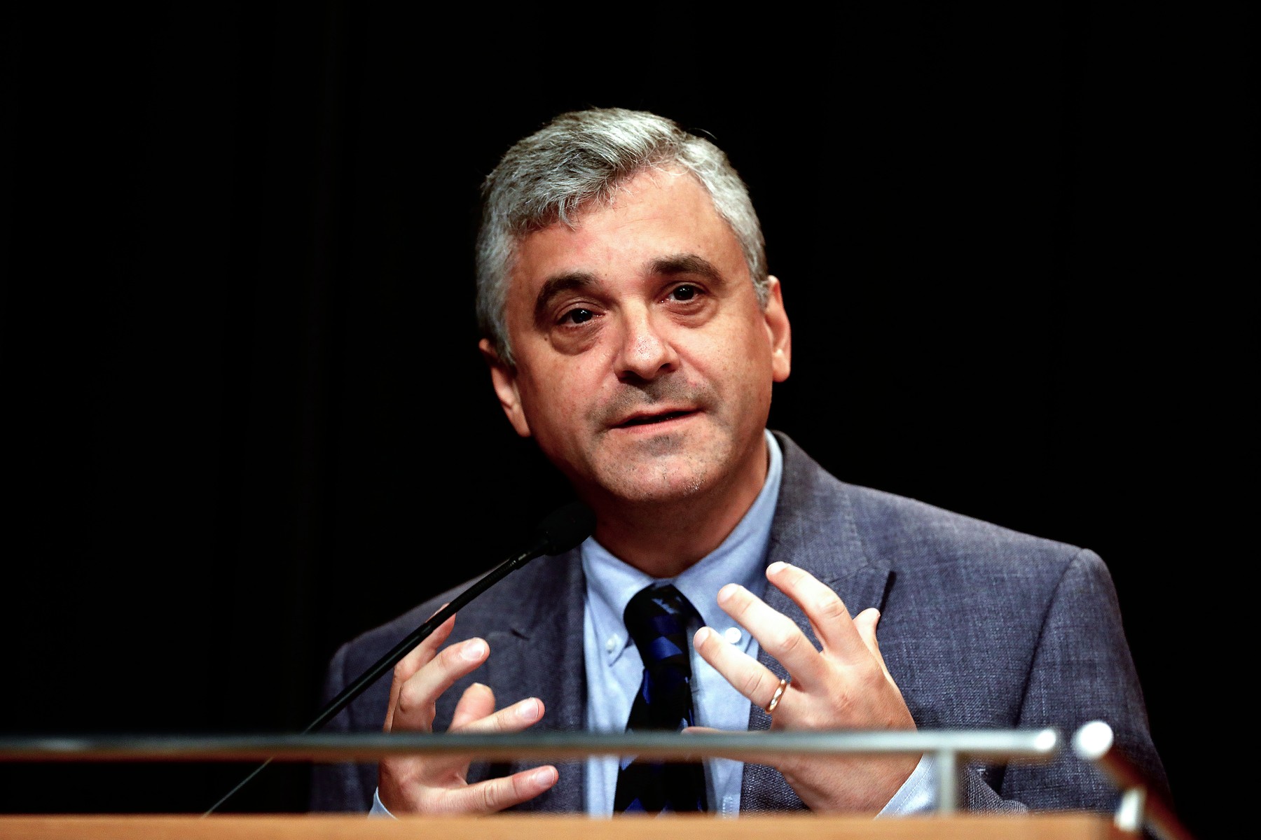 Steven Levitsky 'Death Of Democracies' Brazil Debate