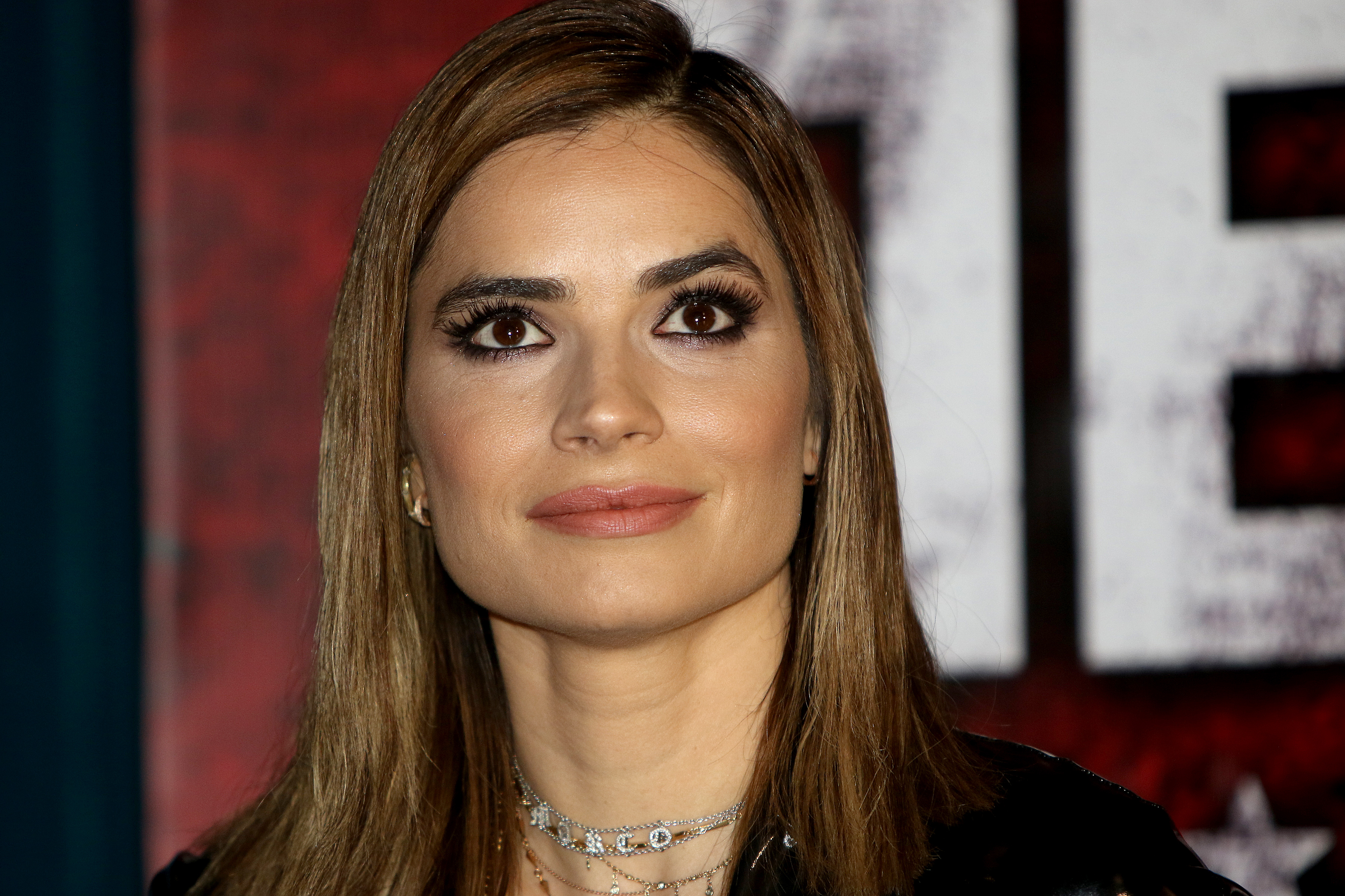 Promotion of new tv series "Pet" ("Five") which moves to be broadcast on Radio television of Serbia.Promocija nove televizijske serije "Pet" koja krece da se emituje na Radio televiziji Srbije.