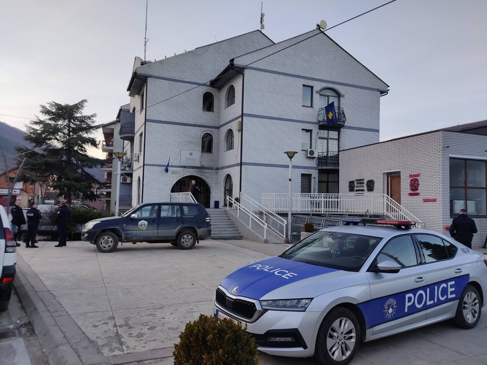 ZGRADA OPTINE "ZUBIN POTOK"