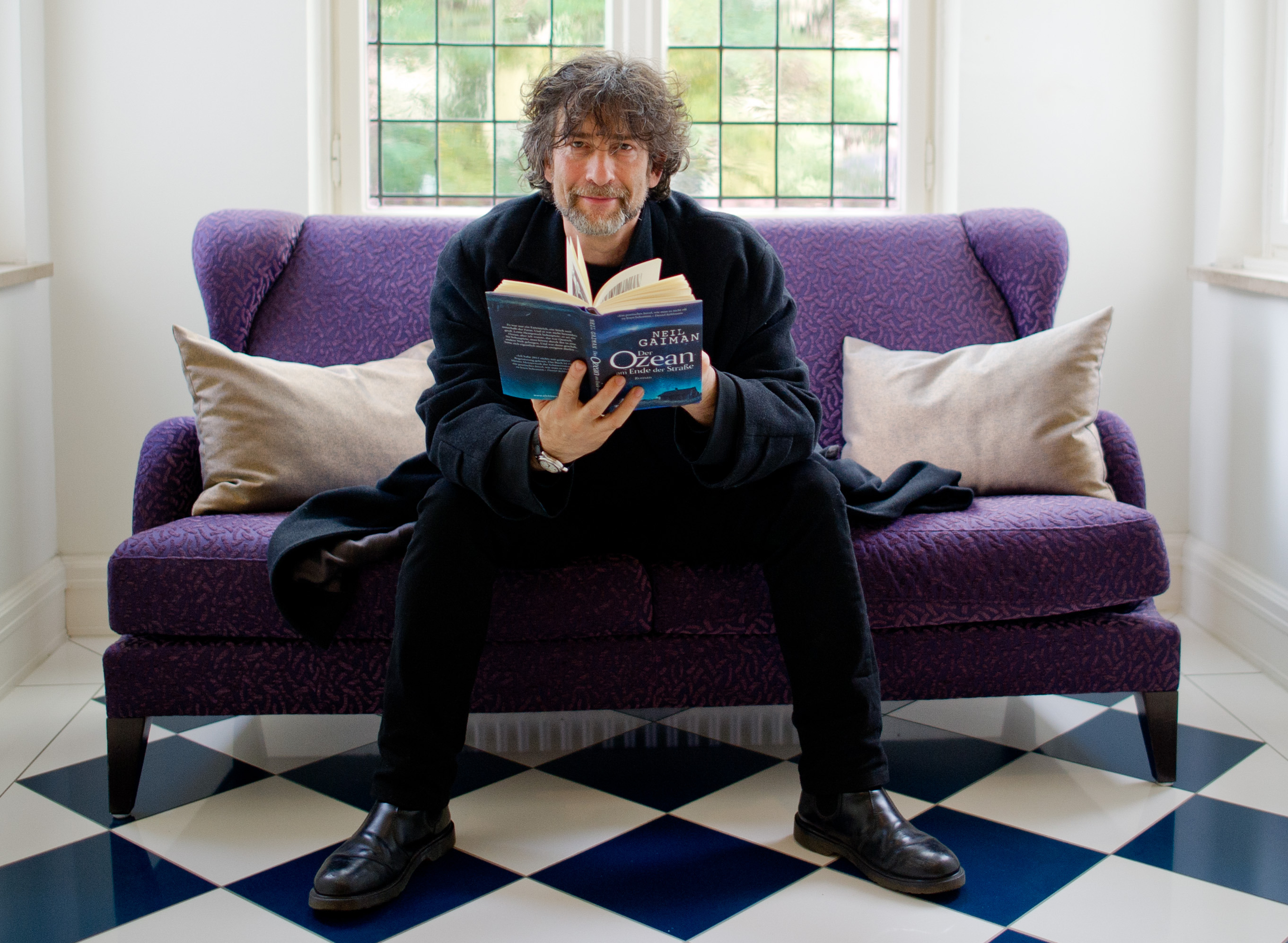 Neil Gaiman presents new novel in Hamburg