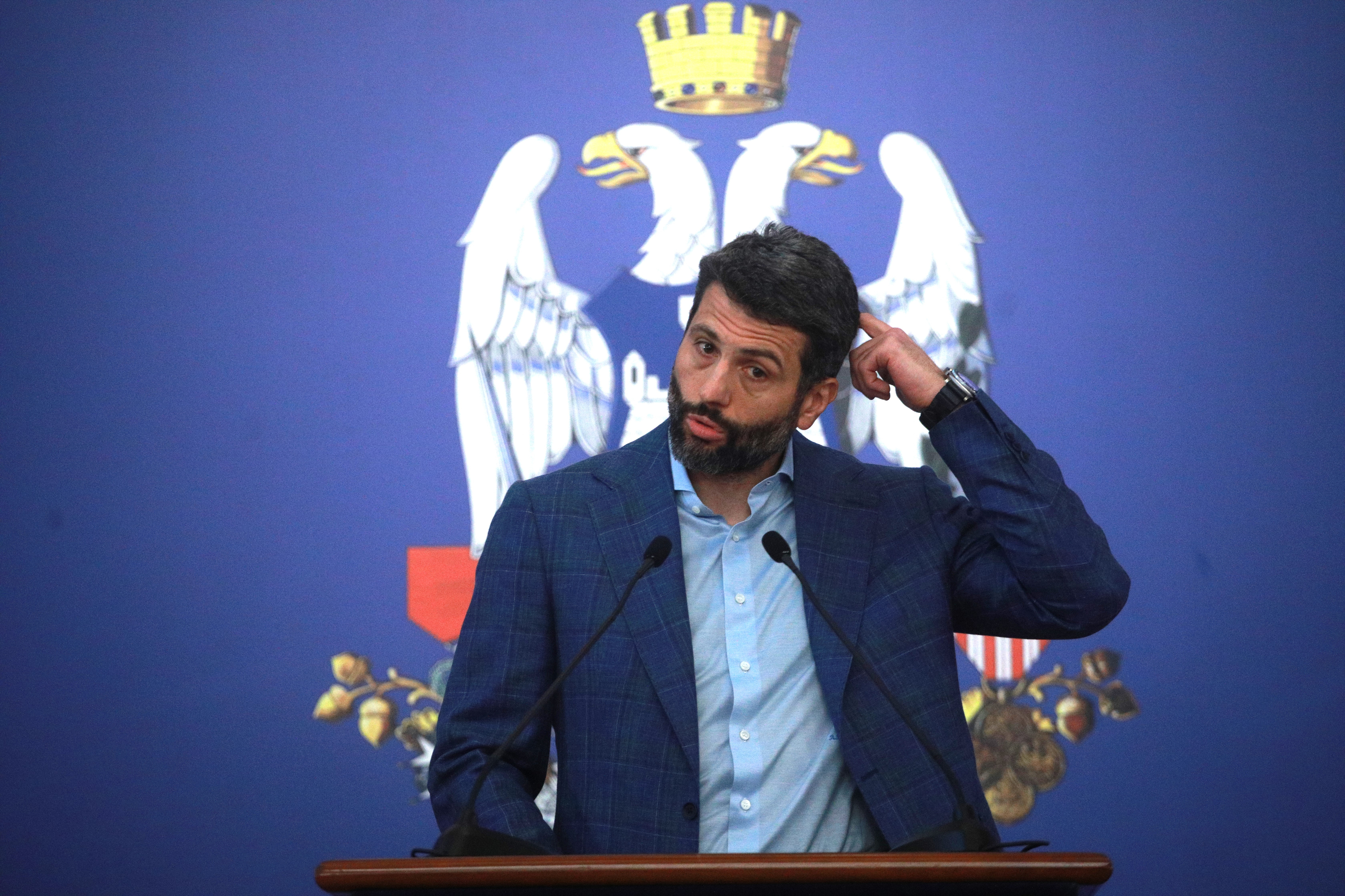 The mayor of Belgrade Aleksandar Sapic held a press conference in the Old Palace.Gradonacelnik Beograda Aleksandar Sapic odrzao je konferenciju za medije u Starom dvoru.
