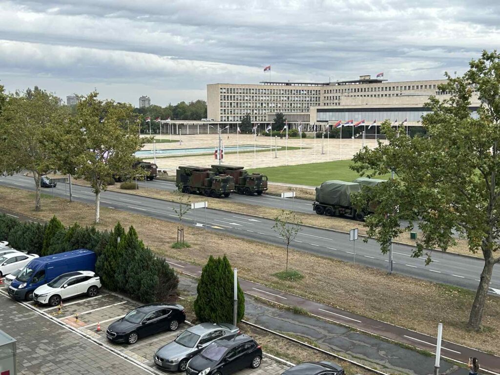 Vojna vozila, vojska, pripreme, vojna parada, Novi Beograd, Bulevar Mihaila Pupina