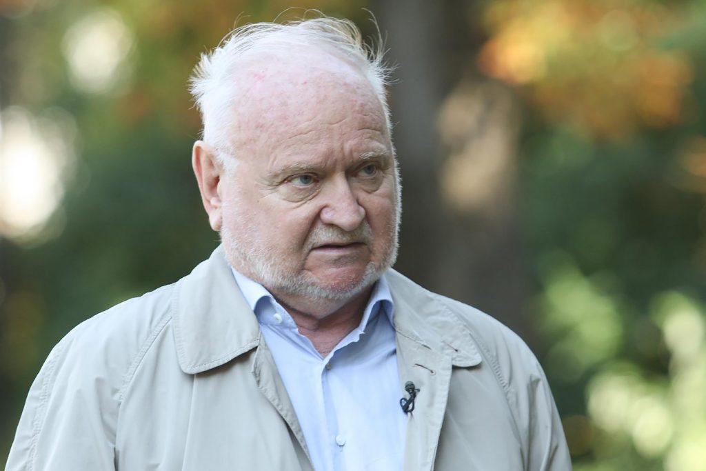 Mesto: BEOGRAD
Datum: Sat Oct 08 22:45:30 CEST 2022
Dogadjaj: EVROSERVIS/KVAKA 23 - izjava FoNetu psihologa Žarka Koraća u okviru serijala Kvaka 23
Fotoreporter: Milica Vučković
Ličnosti: Žarko Korać
Izvor: FoNet