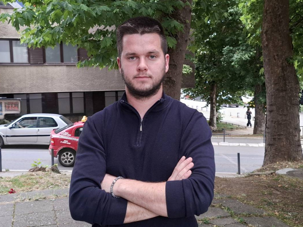 Milovan Kuburović je aktivista iz Užica, poznat po svom angažmanu u okviru građanske inicijative "Užička inicijativa"