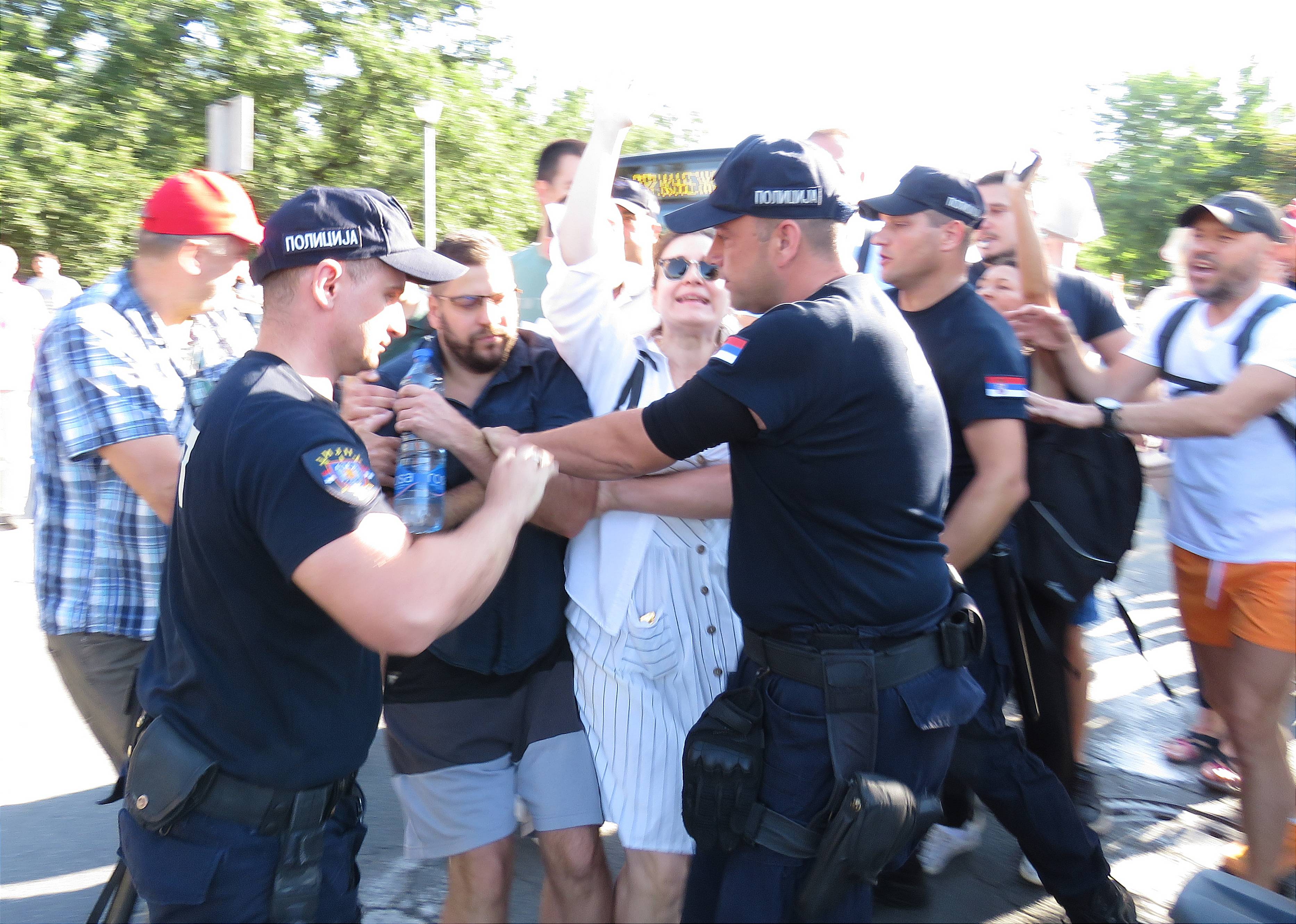 BLOKADA SAOBRACAJA NA VIDIKOVCU