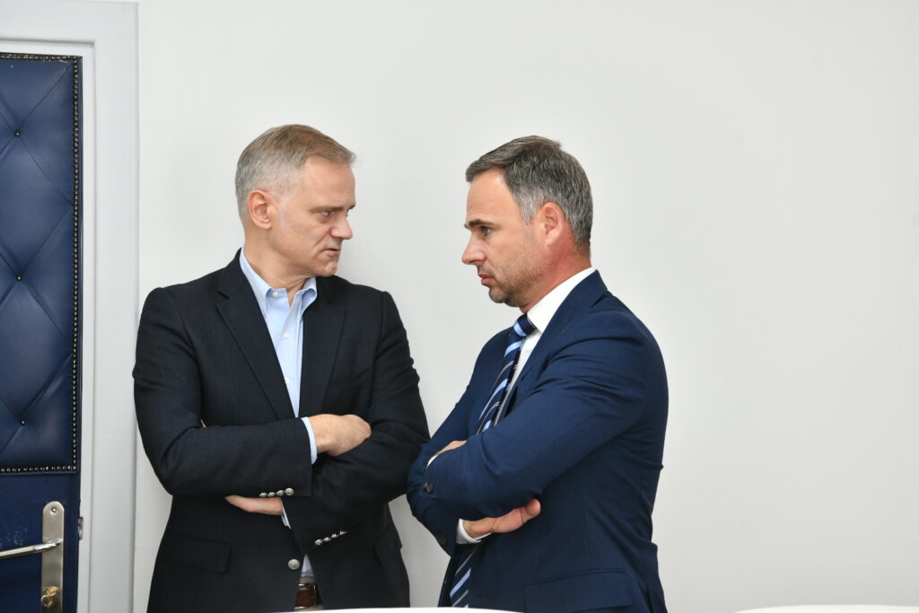 beograd 16.07.2025 Opozicija okrugli sto na temu izbornih uslova,  Foto:Vesna Lalić/Nova.rs  miroslav aleksic i borko stefanovic