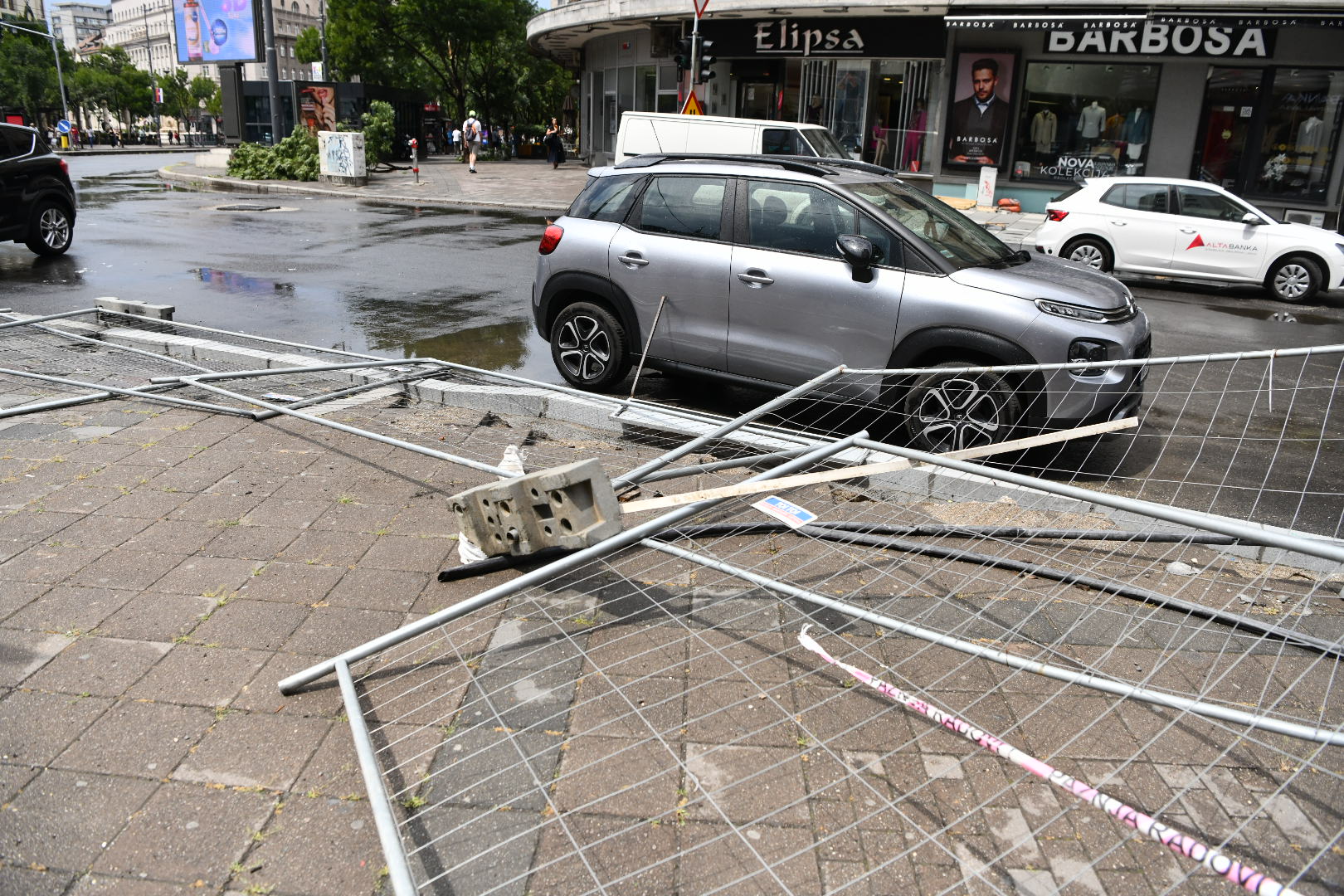 Beograd 08. jul 2025. Jako nevreme pogodilo je danas Beograd Foto:Vesna Lalić/Nova.rs