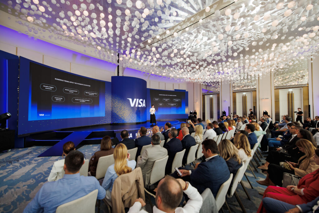 PR, Visa, Cashles, Visa Cashless forum