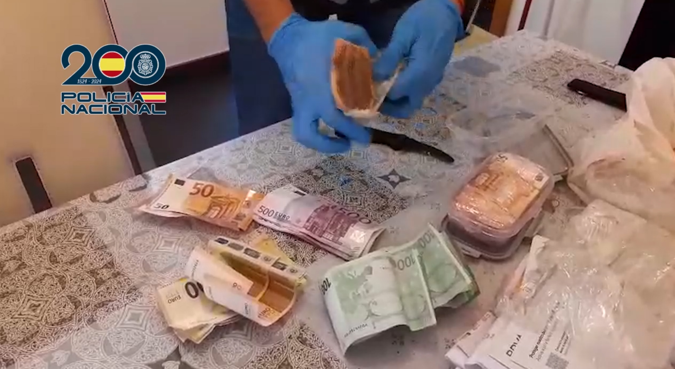 Oruzje,  hapsenje, spanija, droga novac pare