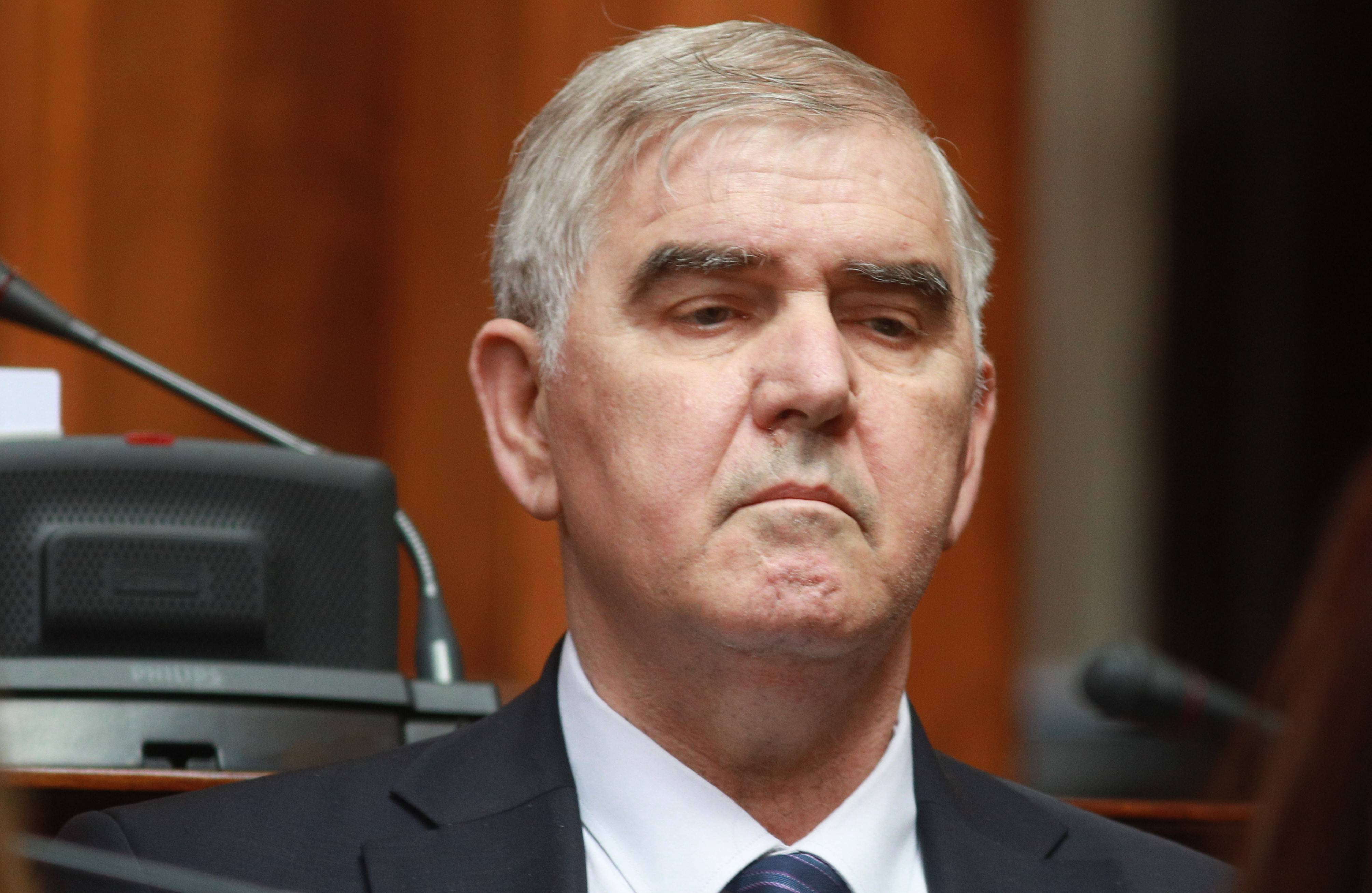 Beograd, 16.04.2025. - Posebna sednica Skupstine Srbije na cijem je dnevnom redu izbor vlade nastavljena je danas u Domu Narodne skupstine. Na fotografiji ministar za ljudska i manjinska prava i drustveni dijalog Demo Berisa. (BETAPHOTO/MILOS MISKOV)