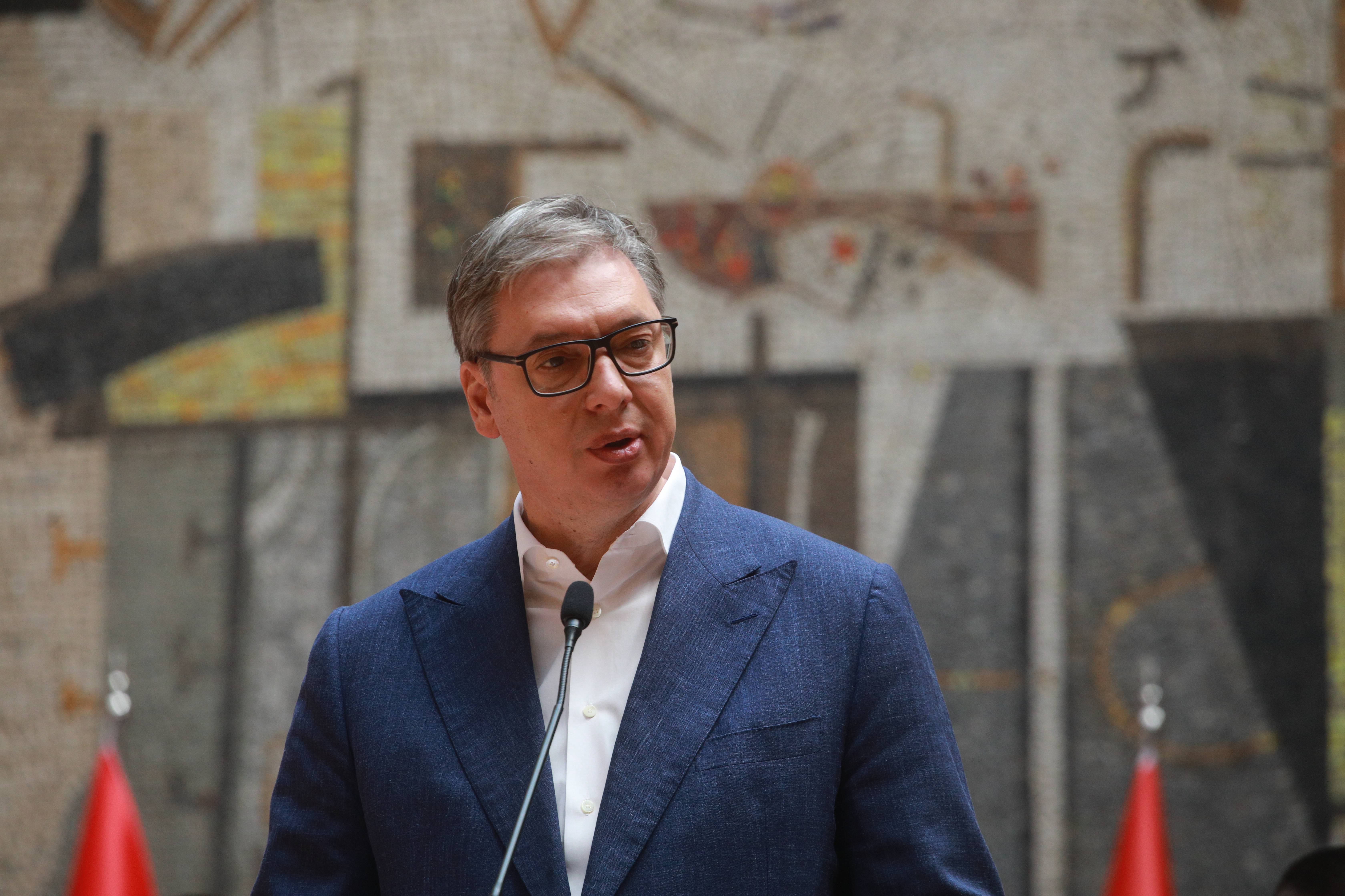 Beograd, 8.08.2025. - Predsednik Srbije Aleksandar Vucic primio je mlade srpske sportiste iz 18 zemalja, ucesnike kampa "Srbija te zove 2025", danas u Palati Srbija. (BETAPHOTO/MILOS MISKOV)