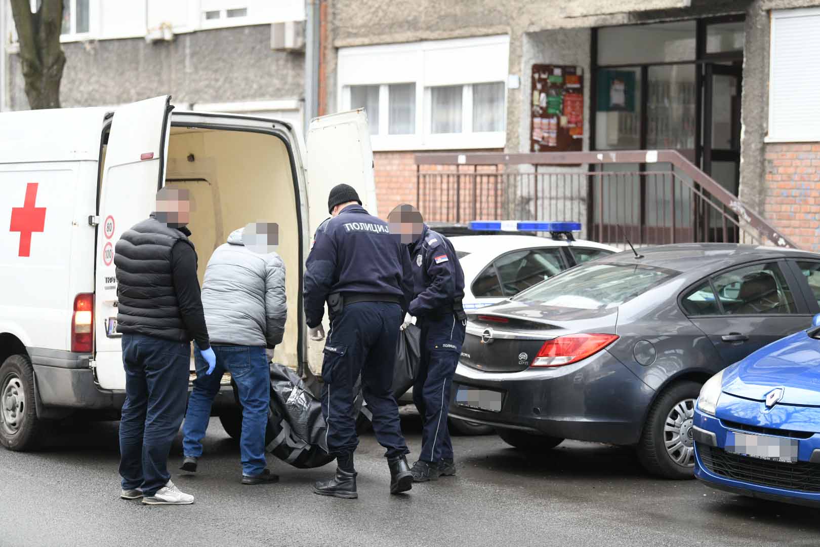 Beograd 10.03.2021. Banovo brdo, Lješka ulica, požar, policija, telo Foto: Vesna Lalić/Nova.rs