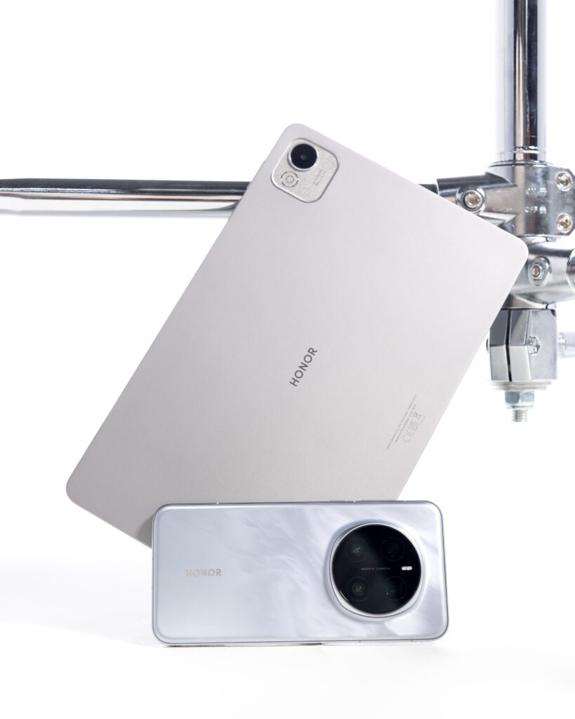 PR HONOR 19.8. Nova.rs Sa isticanjem na naslovnoj od 17h