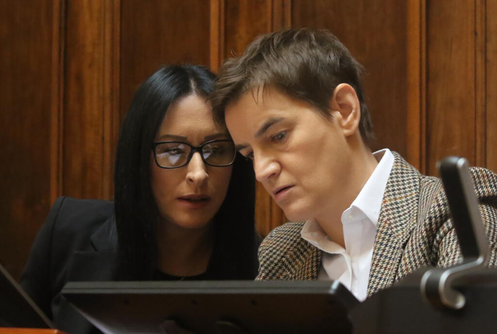 ana brnabic Mesto: Beograd
Datum: Tue May 20 13:13:21 CEST 2025
Dogadjaj: DRUŠTVO - Javno slušanje o neophodnosti uvođenja dnevnog boravka za decu u sukobu sa zakonom. 
Fotoreporter: Zoran Mrđa
Izvor: FoNet