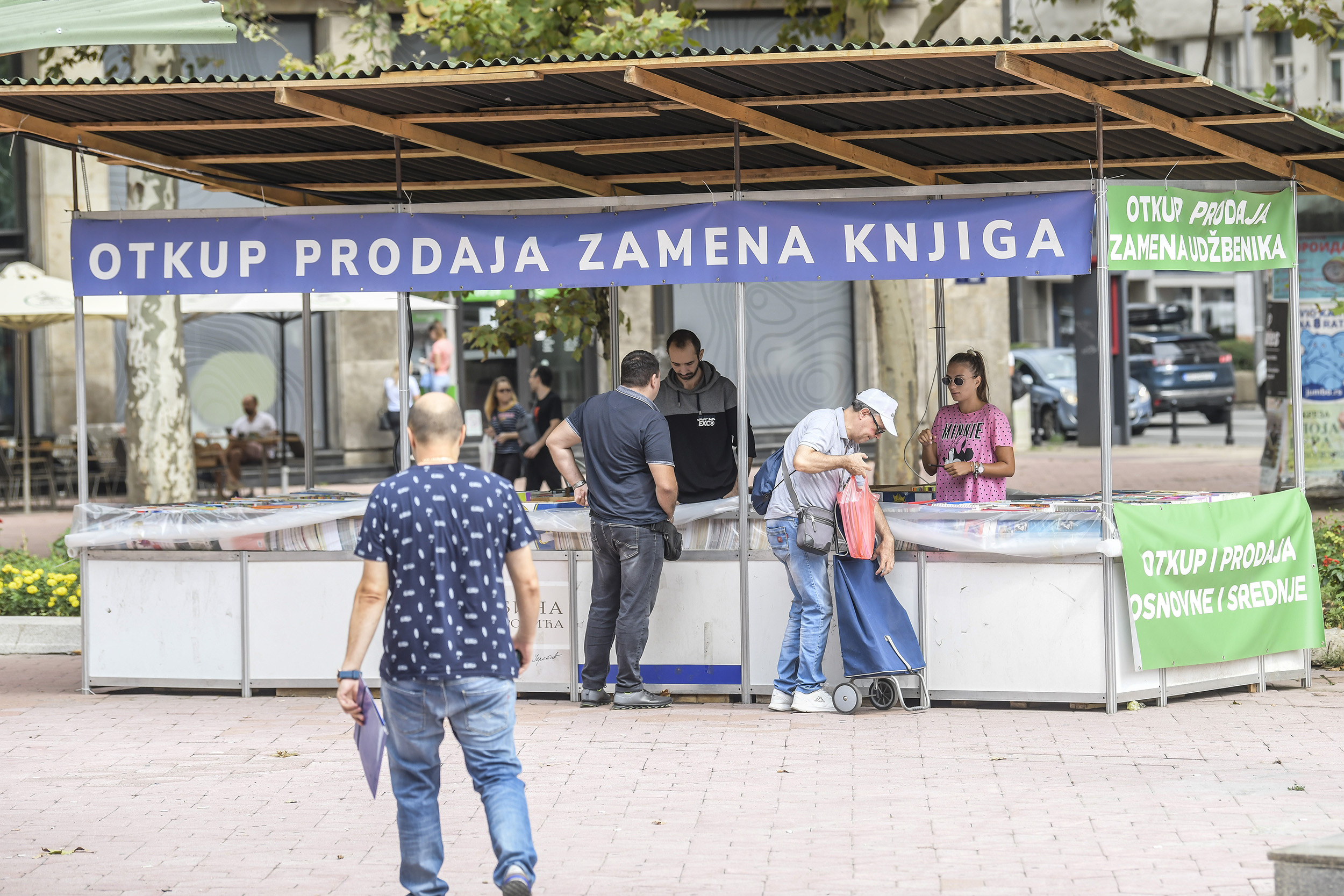 Beograd, 31.08.2022. Polovni udžbenici, Prodaja knjiga za školu, udžbenici, knjige, početak školske godine Foto: Goran Srdanov/Nova.rs
