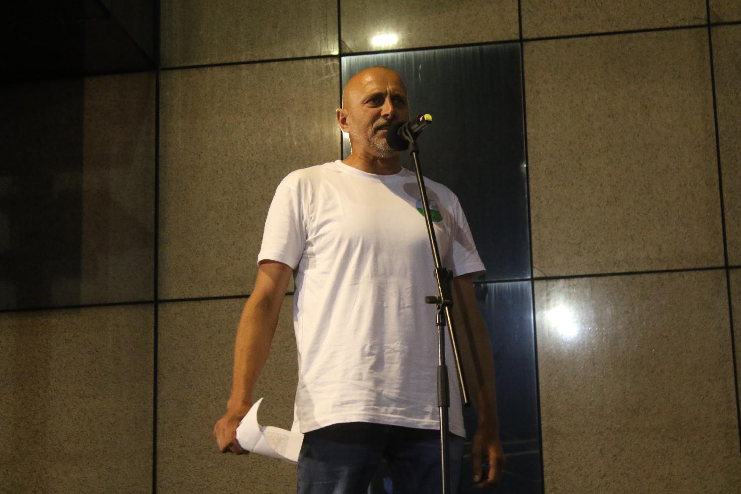 Vidovdan_protest_35_Zoran_Mrdja_b