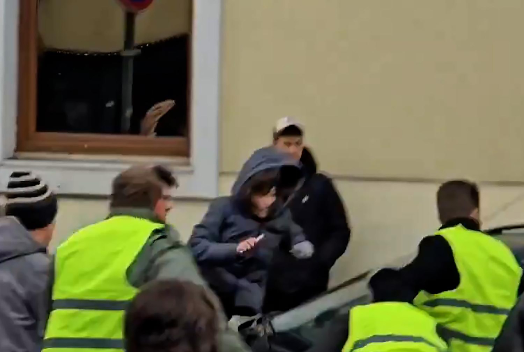 Sonja Ponjavić Incident_01_b incident devojka studentkinja blokada automobil obaranje