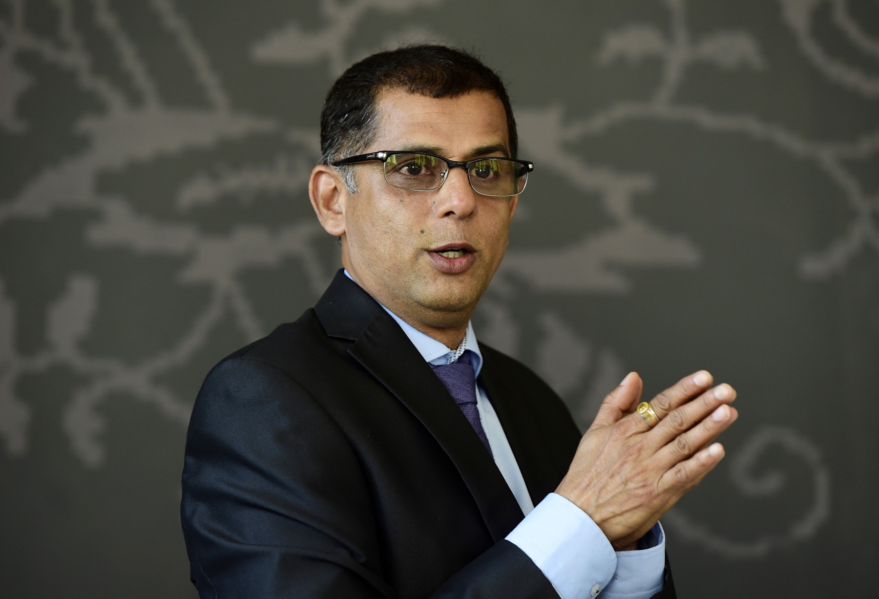 Balesh Sharma, generální ředitel