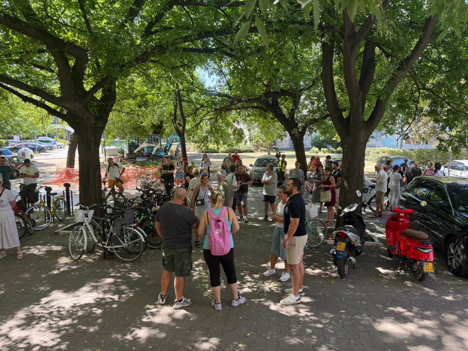 beaecf06-75be-490d-bcdf-e663514ce262