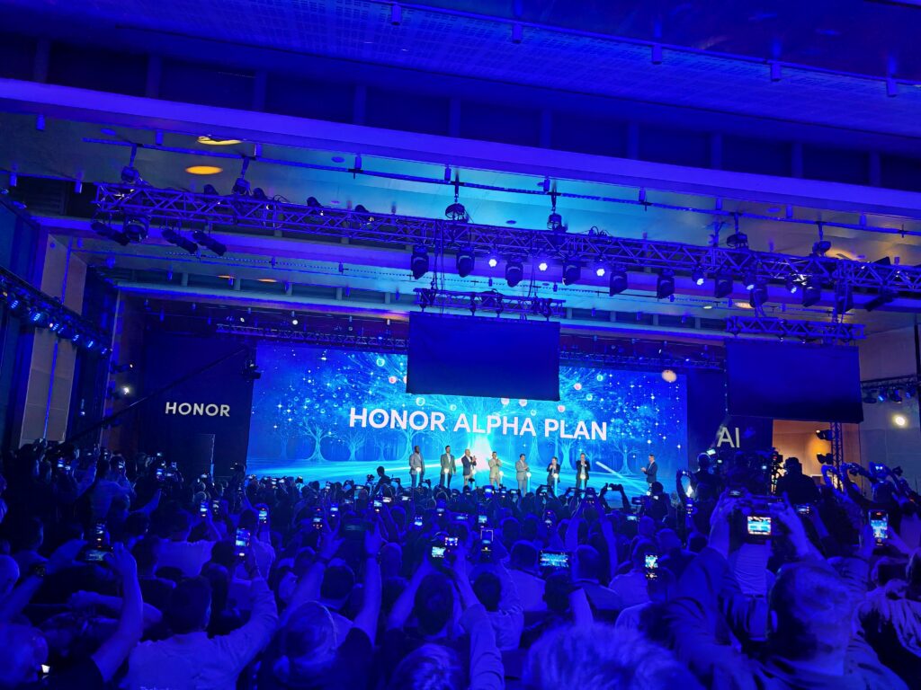 PR, Honor, Honor Alpha plan