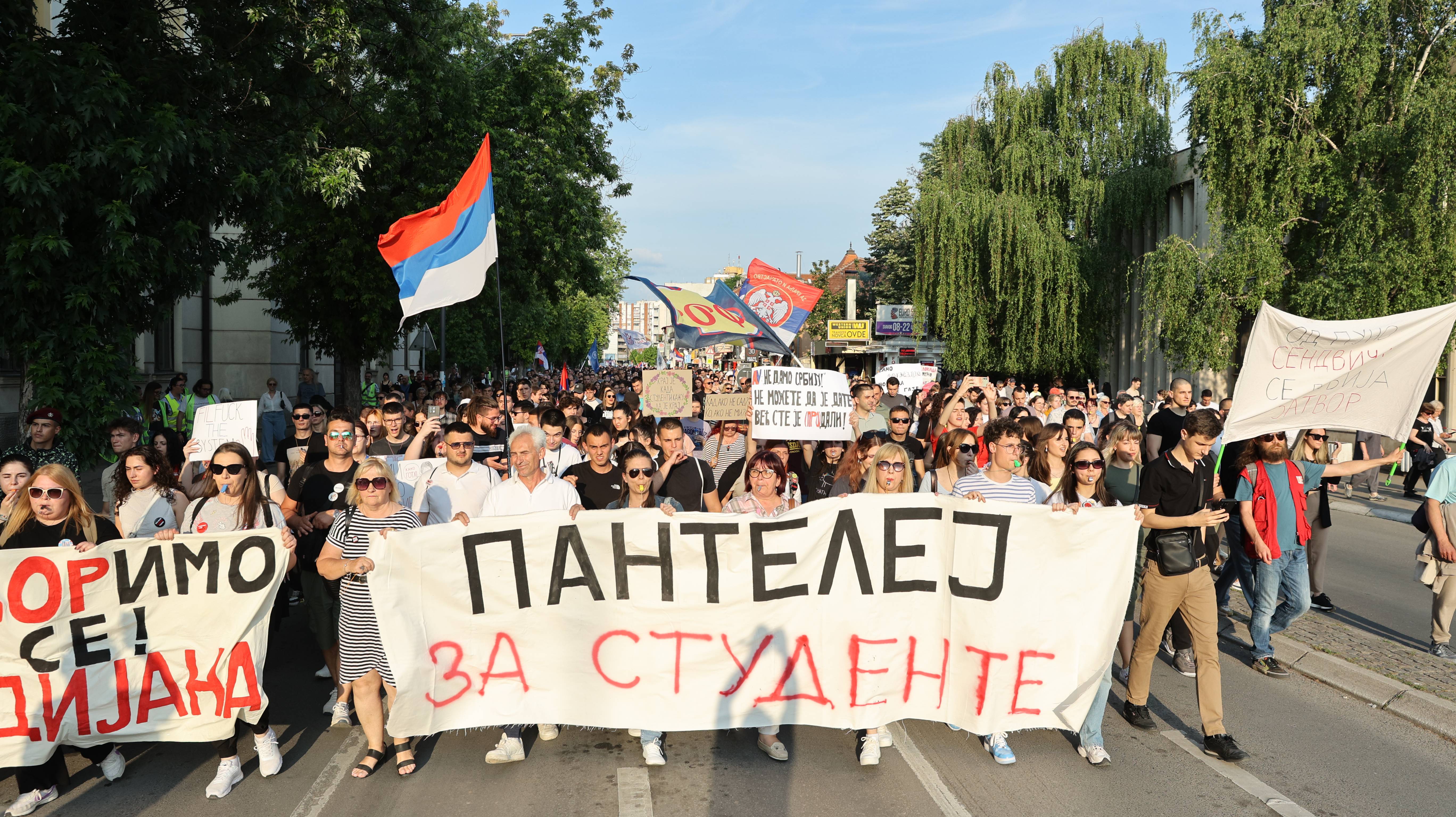 PROTEST "VOSTANI SERBIJE" U NISU
