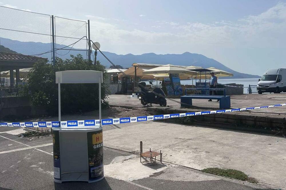 Crna Gora, Budva, ubistvo, hronika. Policija je uhapsila V.S. iz Budve koje se sumnjiči da je, jutros u tom gradu, ubio brata S.S. i njegovog sina.