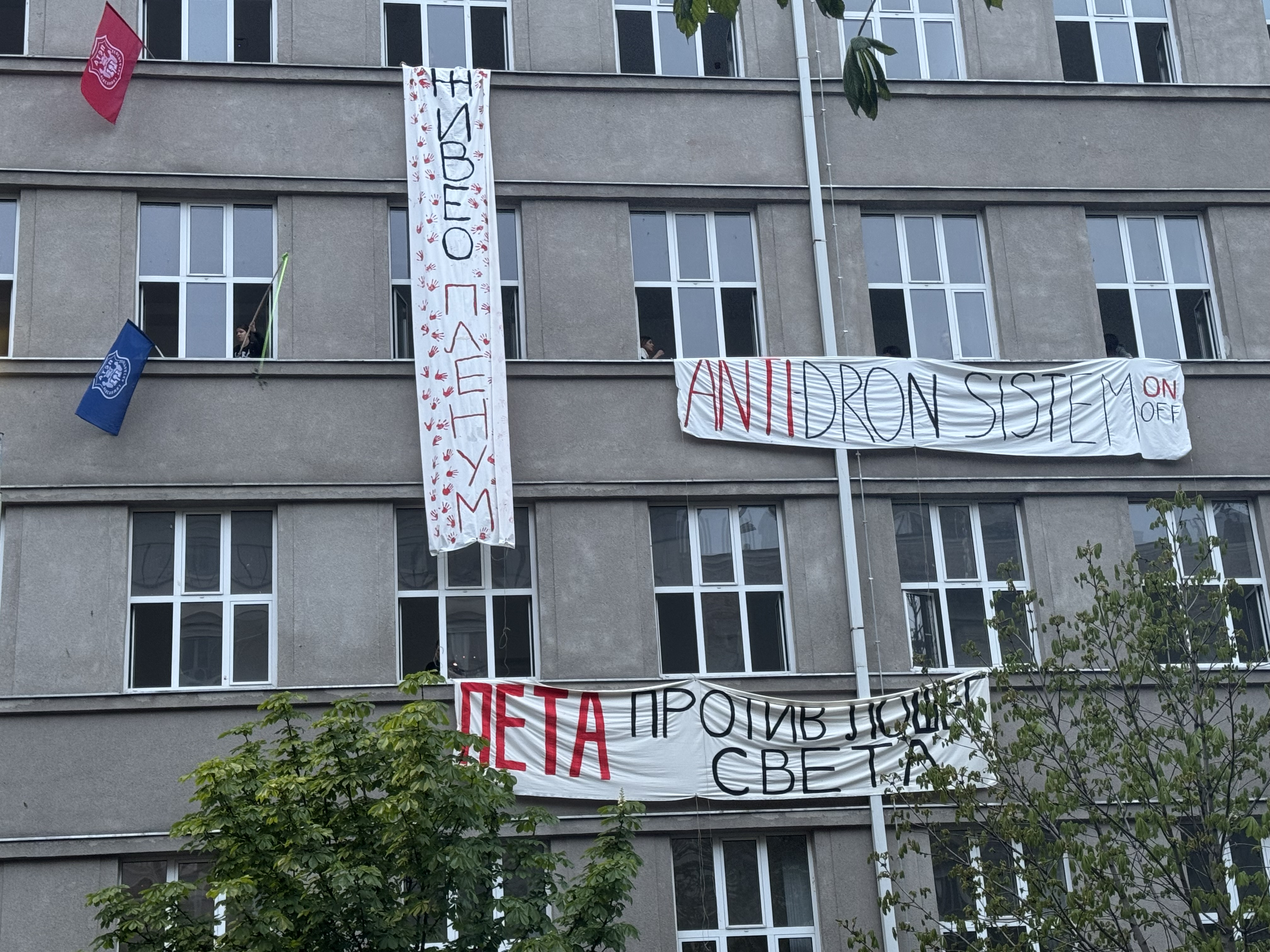 Beograd, 08.04.2025. Protest ispred 5. beogradske gimnazije, Peta beogradska gimnazija Foto: Vladislav Mitić/Nova.rs