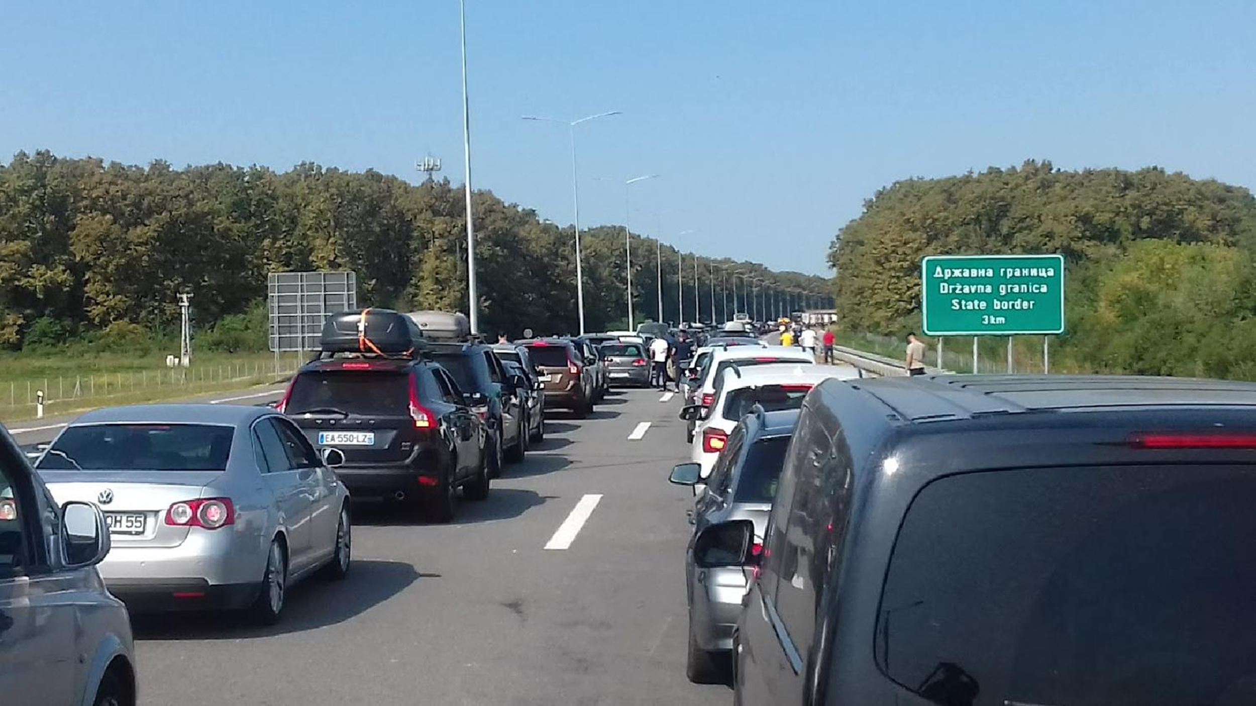 Gužve_na_granici_2_FoNet_Velimir_Ilić_b