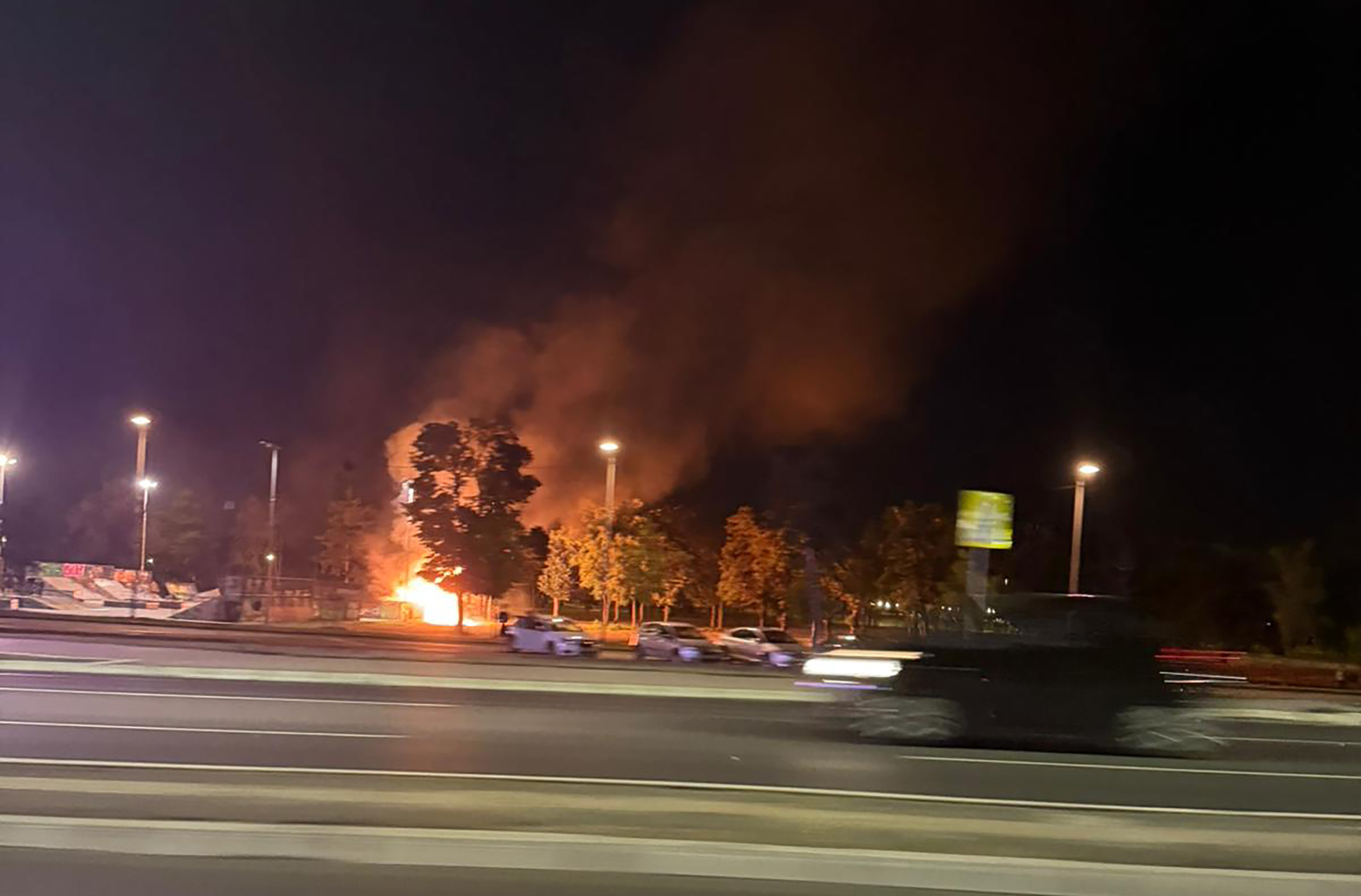 Požar u skejt parku kod Ušća   Foto:Nova.rs