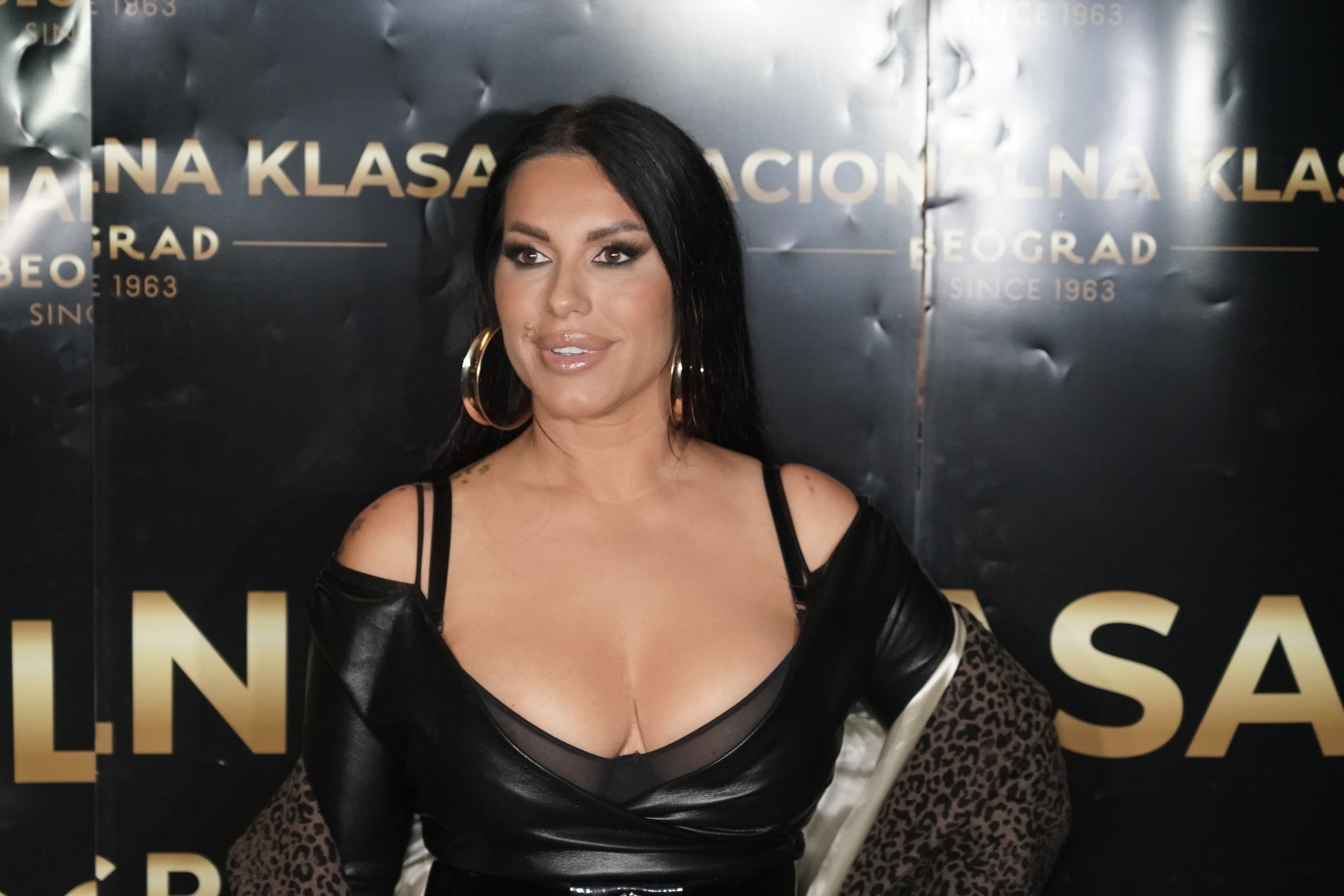 Performance of Seka Aleksic held in restaurant Nacionalna klasa.Nastup Seke Aleksic u restoranu Nacionalna klasa.