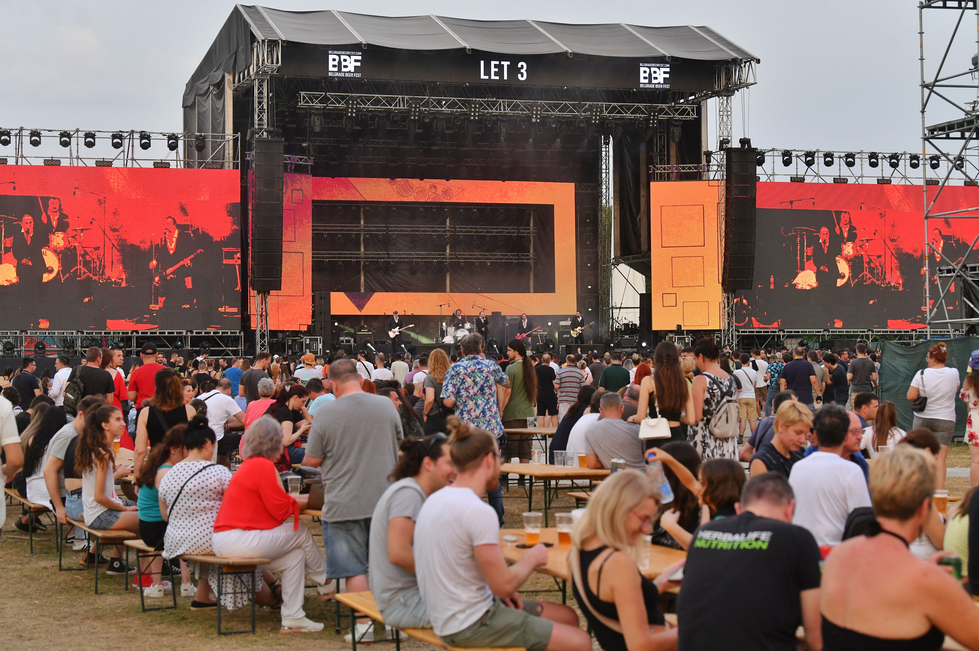 Beograd 23.06.2024. Let 3, Let tri, nastup, koncert. Četvrti  dan Beogradskog Bir festa, Beer Fest, Bir Fest Foto: Goran Srdanov/Nova.rs