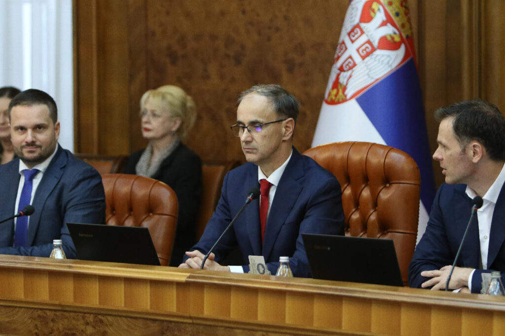 Mesto: Beograd
Datum: Thu Apr 17 13:36:39 CEST 2025
Dogadjaj: POLITIKA - Prva sednica novog saziva Vlade Srbije  
Fotoreporter: Milica Vučković
Ličnosti: Đuro Macut
Izvor: FoNet