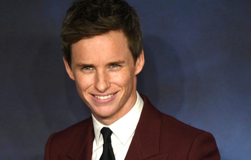 epa07163370 British actor Eddie Redmayne arrives at the UK premiere of Fantastic Beasts the Crimes of Grindelwald in London, Britain, 13 November 2018.  EPA-EFE/NEIL HALL