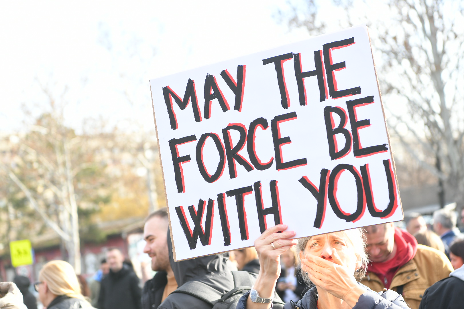 Beograd 30.01.2025. Okupljanje studenata ispred Fakulteta dra‚mskih umetnosti pred polazak na put u Novi Sad. Fakultet dramskih umetnosti, FDU, studenti, peške do Novog Sada, studentski protest Foto: Amir Hamzagić/Nova.rs