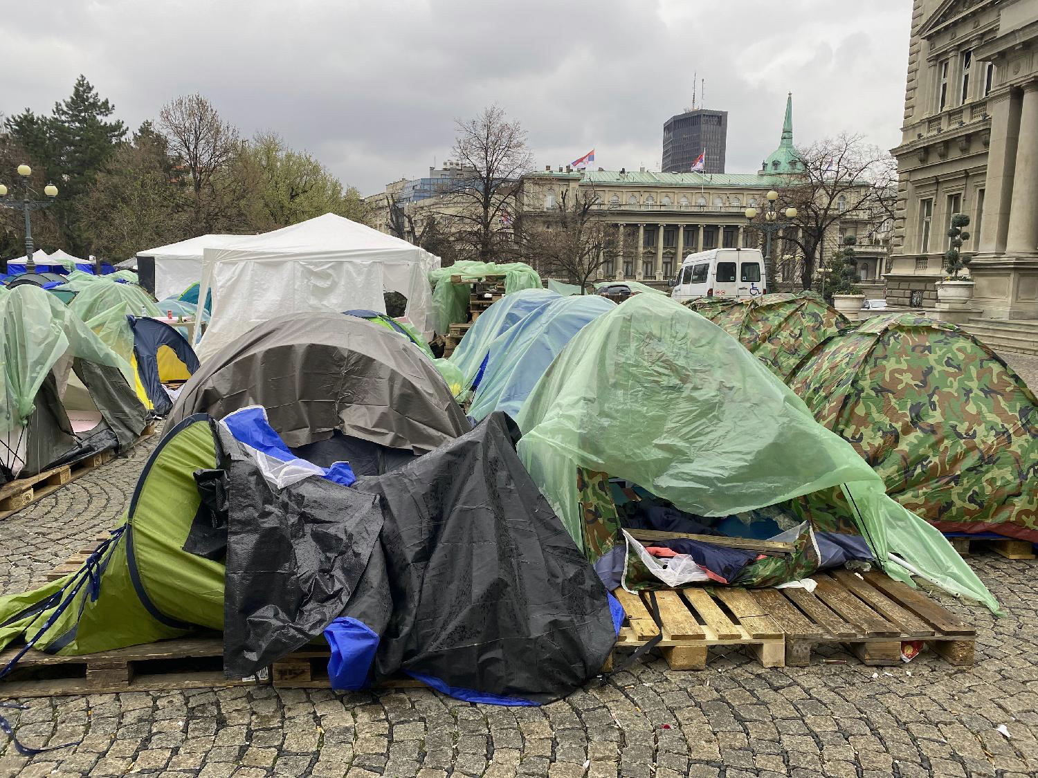 Mesto: Beograd
Datum: Mon Mar 17 11:22:34 CET 2025
Dogadjaj: DRUŠTVO - osobe koje su nekoliko dana kampovale u Pionirskom parku napustile su taj prostor, ostvaljajući za sobom šatore. nered i smeće
Fotoreporter: Sofija Vukajlović
Izvor: FoNet