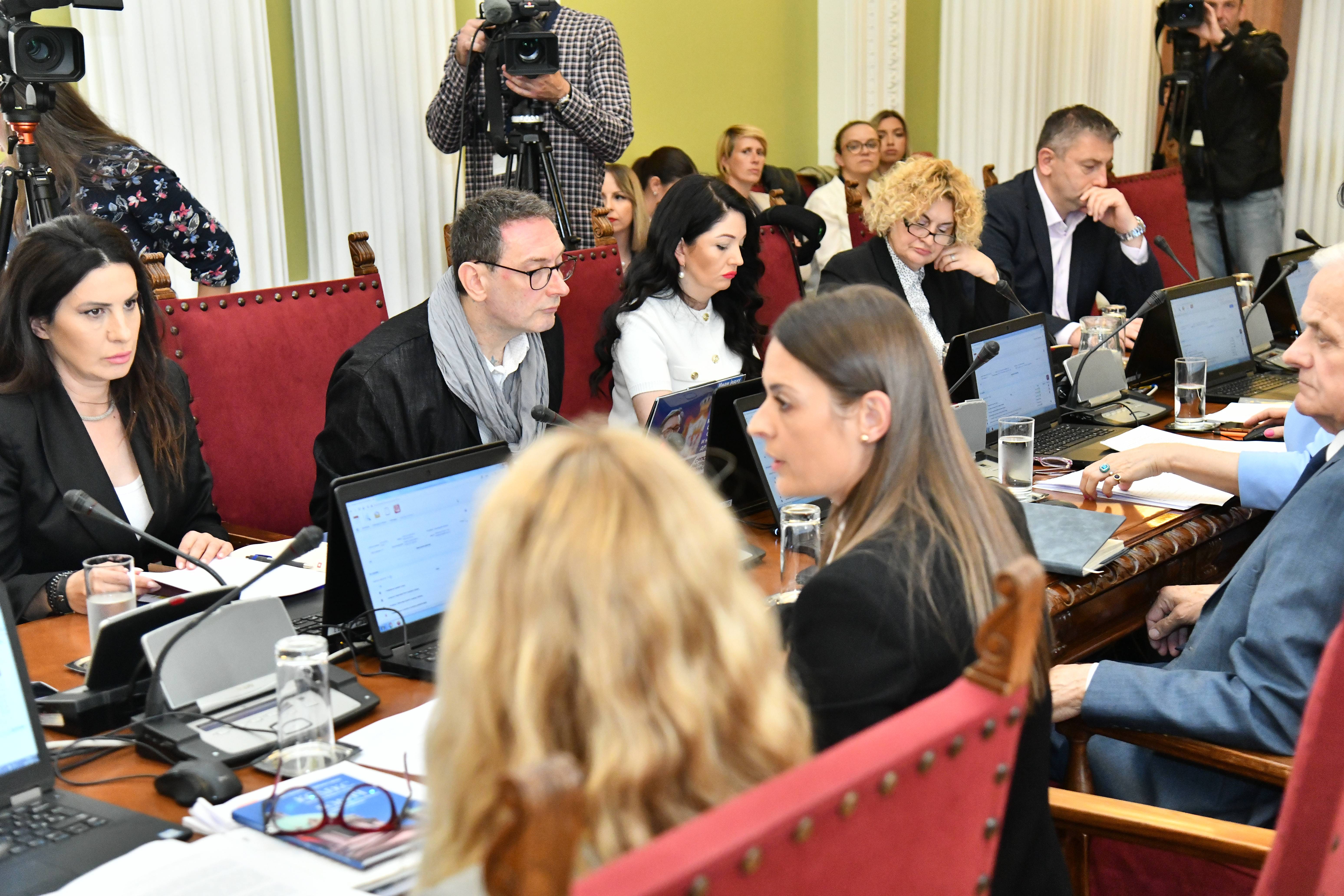 Beograd, 30.05.2025. - Sednica Odbora za kulturu i informisanje o predlozima za kandidate za clanove Saveta Regulatornog tela za elektronske medije (REM), odrzana je danas u Domu Narodne skupstine. (BETAPHOTO/MILAN ILIC)