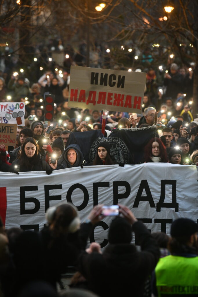 Beograd, 19.01.2025. Ispred Ministarstva prosvete, Protest Školski čas u zadnji čas, prosvetari i studenti Foto: Vesna Lalić/Nova.rs transparent Nisi nadležan